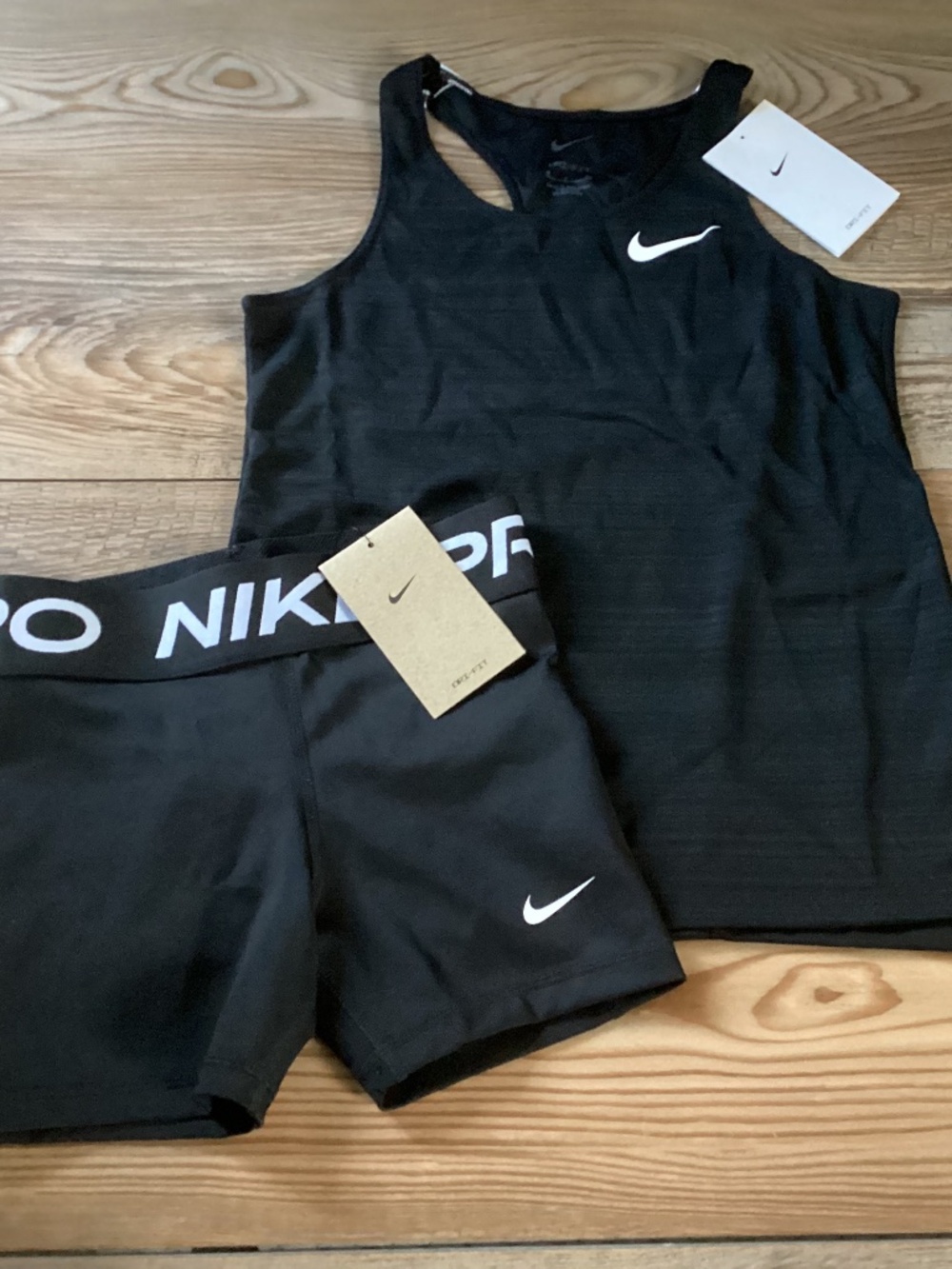 Nike Big Girls Racerback Tank &  Shorts Outfit Size M(NWT)~PRICE IS FIRM~
